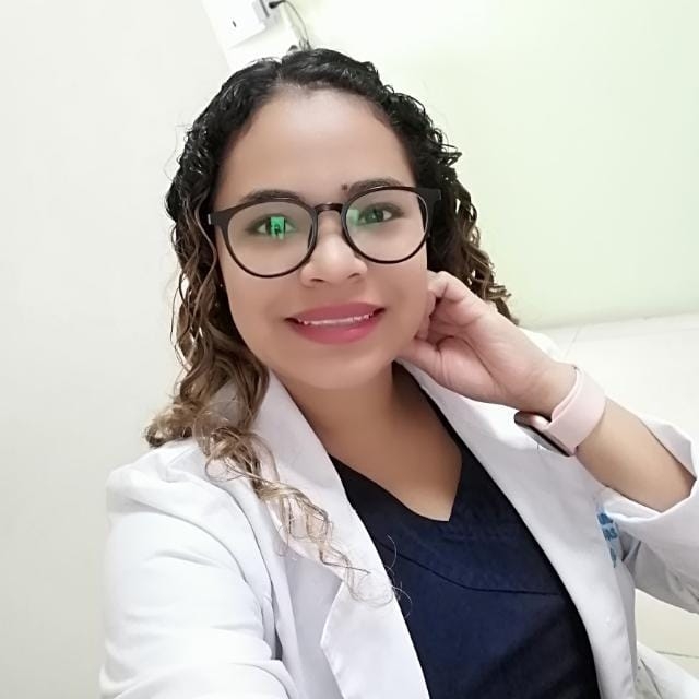 Dra. Karen Yuliana Alfaro Chocón